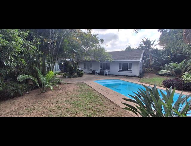 4 BEDROOM FREEHOLD FOR SALE IN WESTBROOK